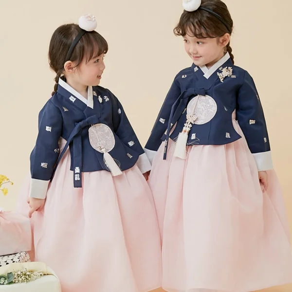Kiztt Seoyoondang's Girls' Hanbok - Image 2