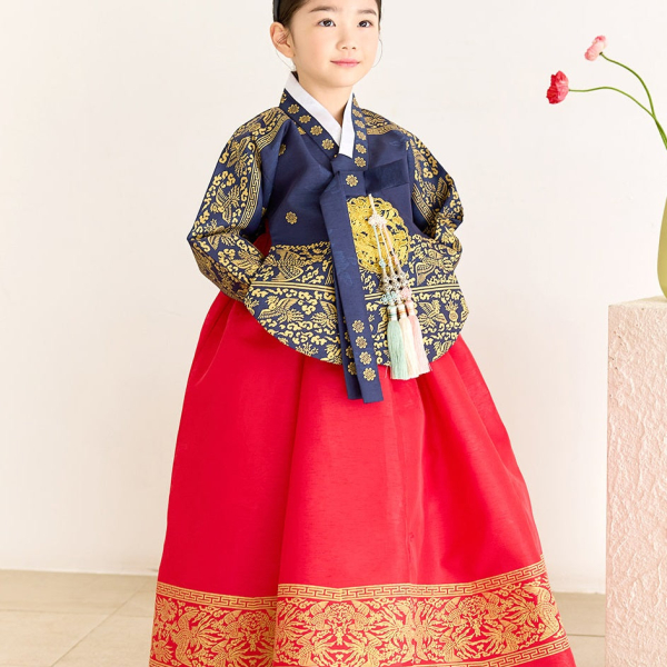 Kiztt Seyoungdang Young Queen's Hanbok