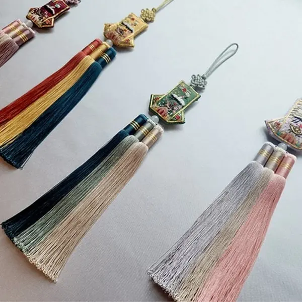 Sambong Embroidery Hanbok Norigae