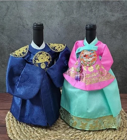 KoreaMinyae Hanbok Wine Cover - Image 4