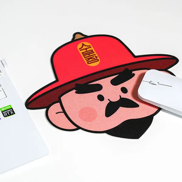 K-Heritage Korean Palace Gatekeeper Mousepad