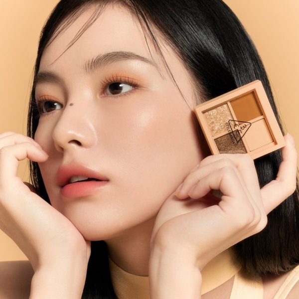 3CE Mini Multi Eye Color Palette #Almond Fudge 3.2g