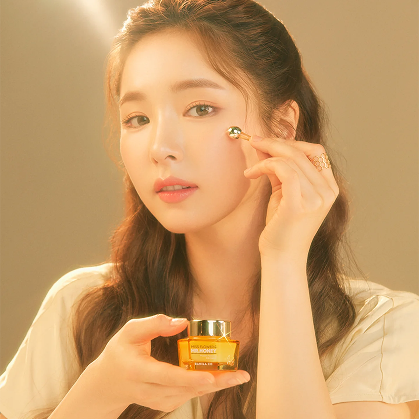 BANILA CO Miss Flower & Mr.Honey Propolis Rejuvenating Eye Cream 20ml - EmpressKorea