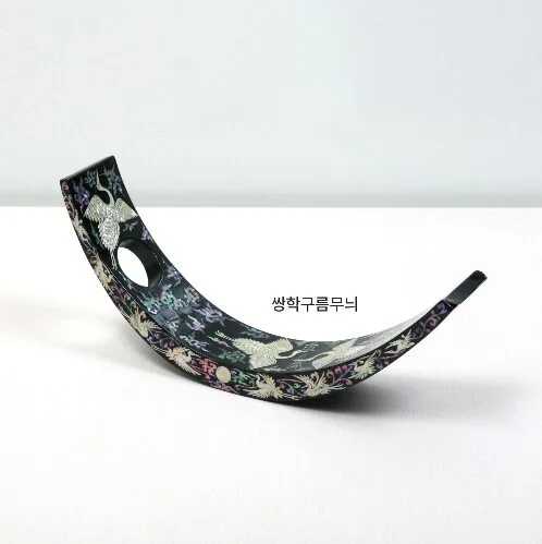 K-Heritage Mother-of-Pearl Wine Holder Rack - Image 4