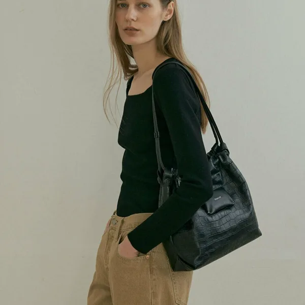 DeMAKER Miel shoulder bag-croco black - EmpressKorea