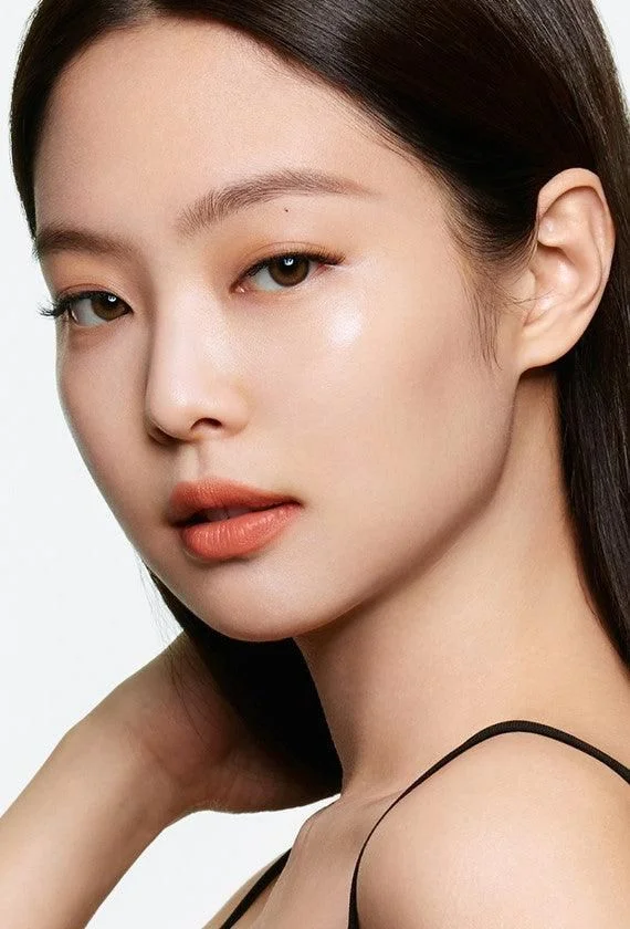 HERA Silky Stay 24H Longwear Foundation (12 Colors) SPF 20 PA++ 30g - EmpressKorea