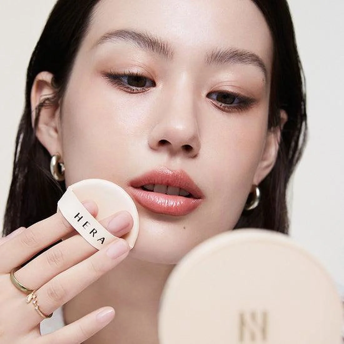 HERA Skin Radiant Glow Cushion with Refill (6 Colors) SPF 40 PA++ 15g - EmpressKorea