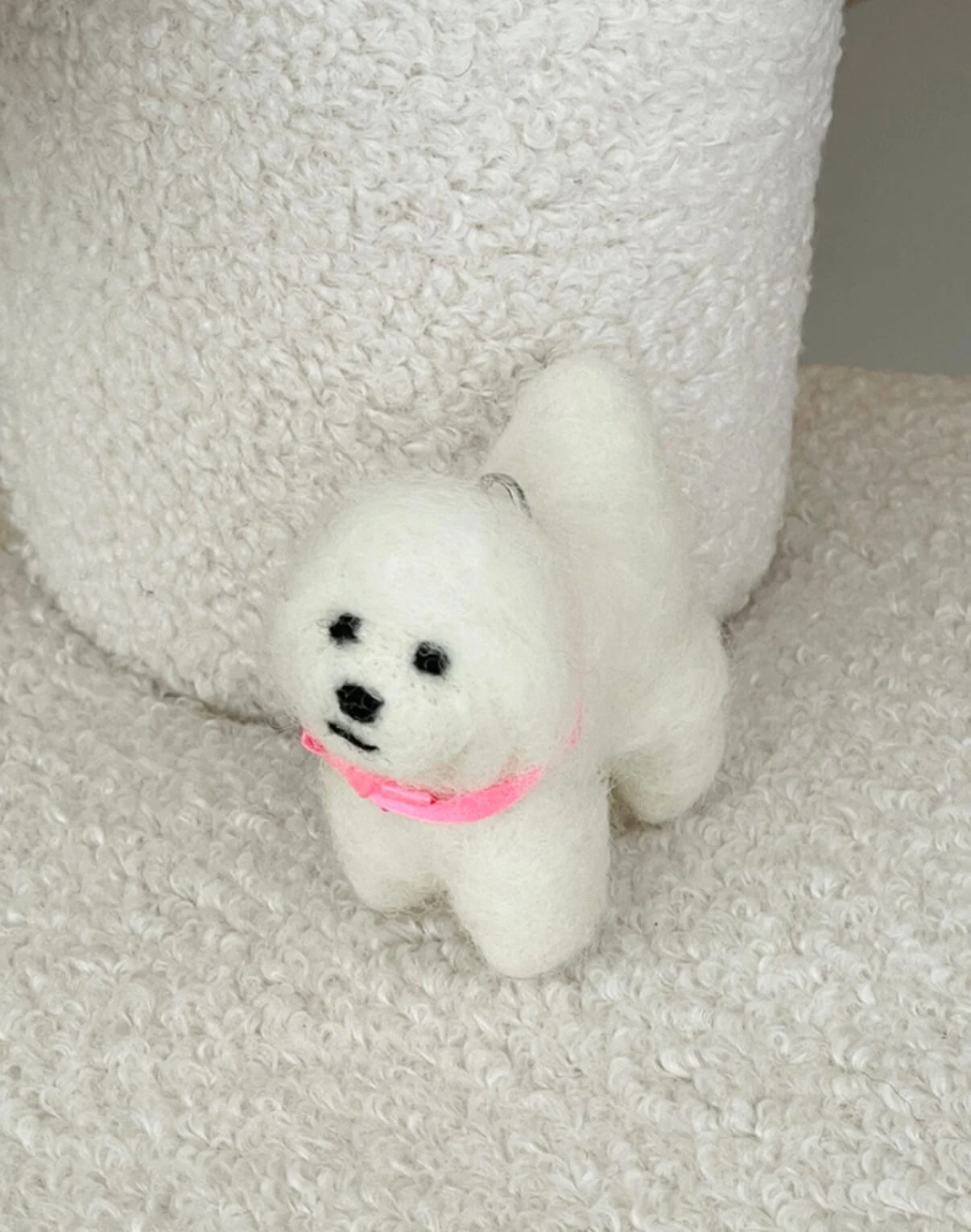 Lebaun Sustainable Wool Friends Keyring_ Somsom(White dog) - EmpressKorea