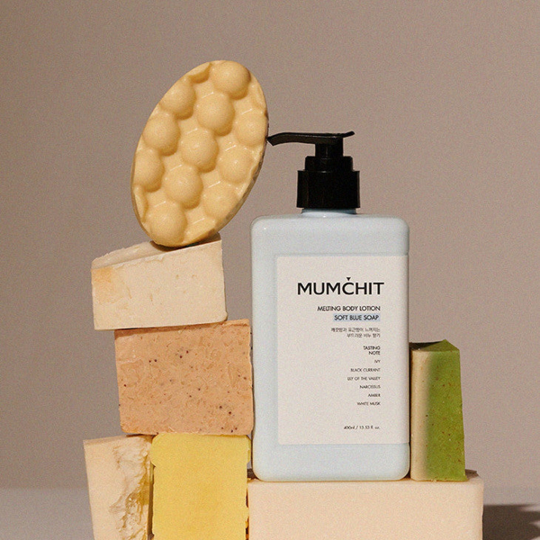 MUMCHIT Melting Body Lotion Soft Blue Soap 400ml - EmpressKorea