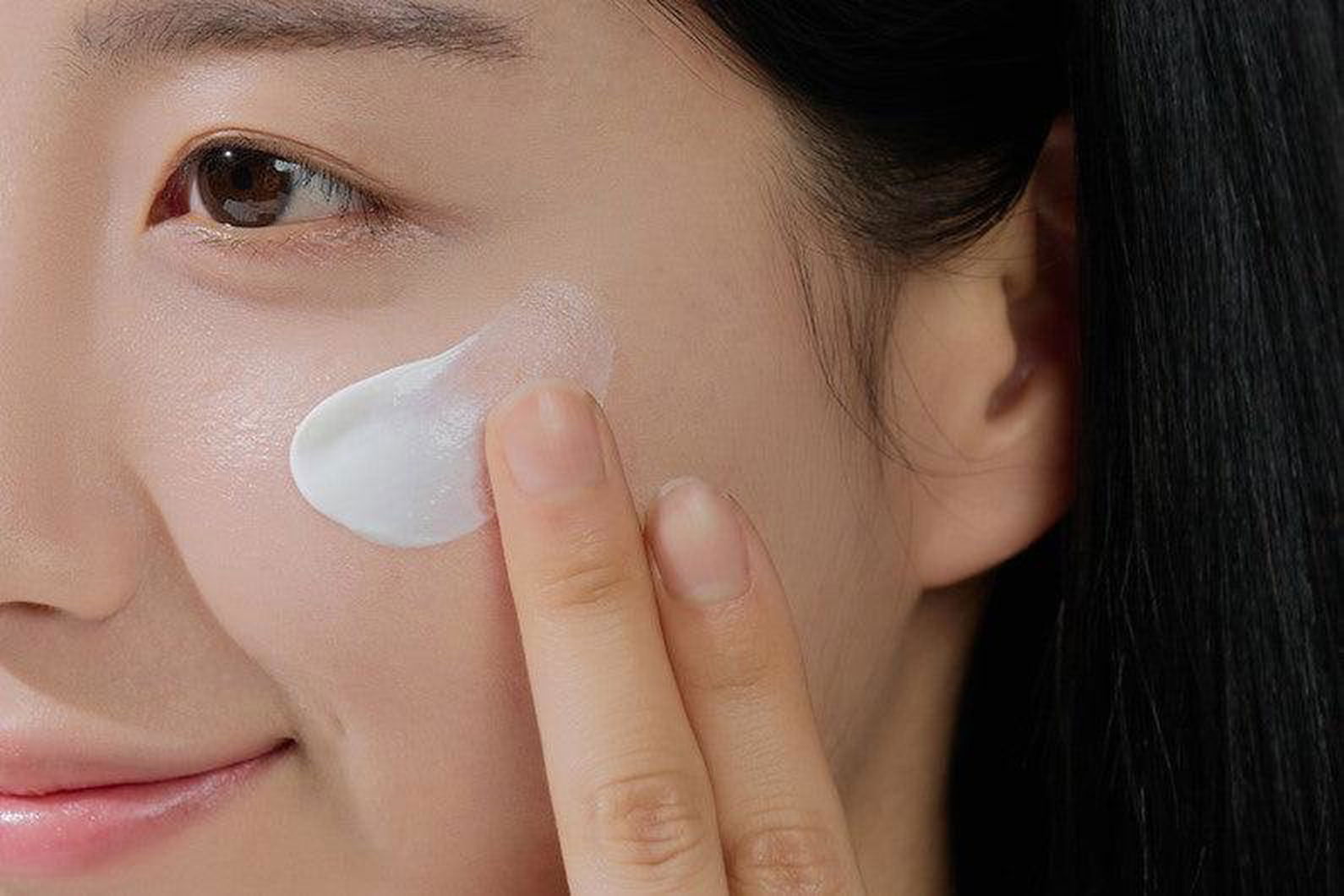 SKIN1004 Madagascar Centella Air-Fit Suncream Light SPF 30 PA++++ 50ml - EmpressKorea