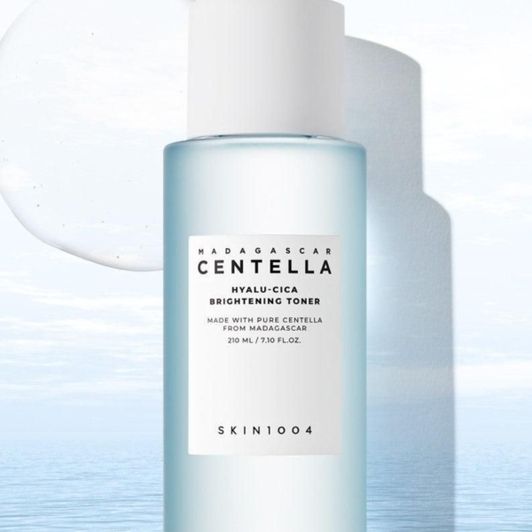 SKIN1004 Madagascar Centella Hyalu-Cica Brightening Toner 210ml - EmpressKorea