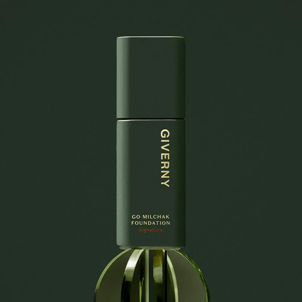 GIVERNY Go Milchak Foundation Singnature 30ml