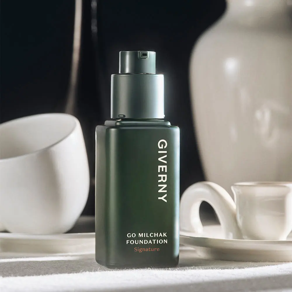 GIVERNY Go Milchak Foundation Singnature 30ml