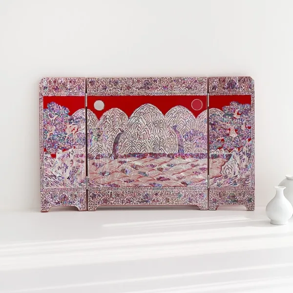 PARKSSI SANG BANG Luxury Mother-of-pearl Lacquerware Extra-Large Folding Screen (Ilwol Dojeok) Silk Layers