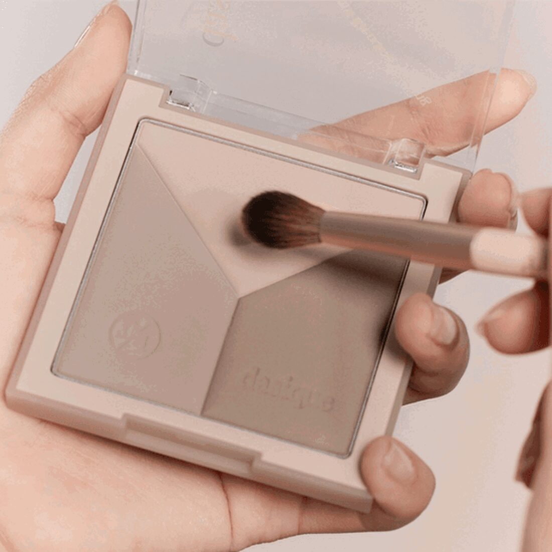 dasique V-Cut Blending Shading (2 Colors) 13g - EmpressKorea