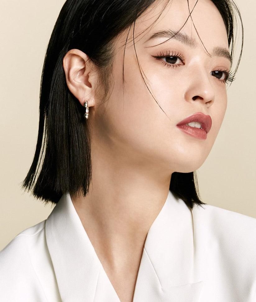 the SAEM Cover Perfection Tip Concealer SPF 28 PA++ (4 Colors) 6.5g - EmpressKorea