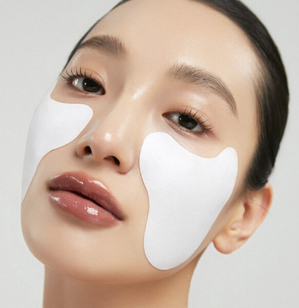 "meta_description": "Brighten your skin with MEDITHERAPY White Toning Film. Visible results in 5 uses!",