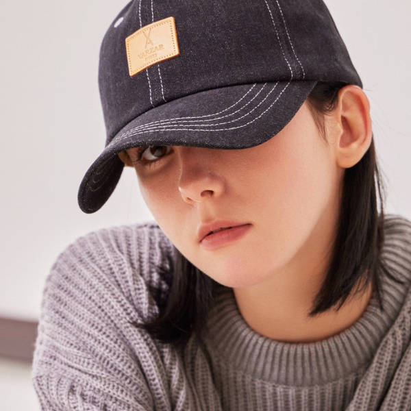 VARZAR VA Square Denim Label Ball Cap Black Blue - EmpressKorea