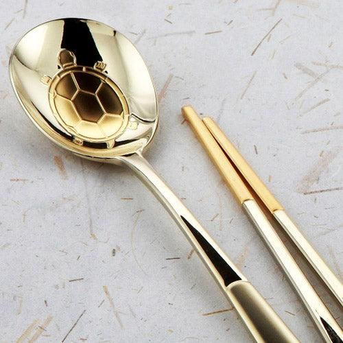 VIP gift set gold special price Longevity turtle 2 gold spoon and couple spoon set - EmpressKorea