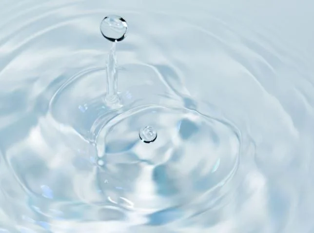 mixsoon Glacier Water Hyaluronic Acid Serum 300ml - EmpressKorea