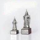 Star Gift Statue of Admiral Lee Soon-shin - Collectibles & Memorabilia
