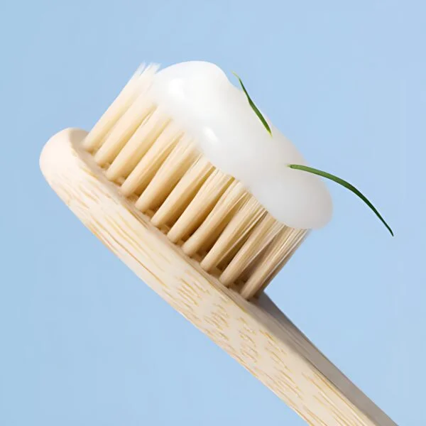 "meta_description": "AROMATICA Tea Tree Balancing Toothpaste offers natural freshness and healthier gums.",
