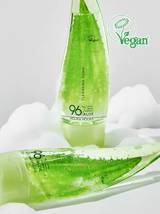 HOLIKA HOLIKA Aloe Clean Water Formula 96% Cleansing Foam 150ml
