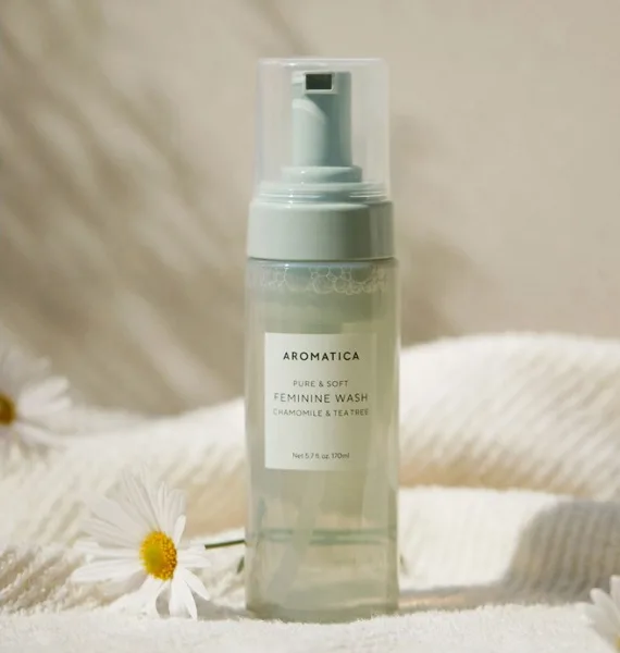 AROMATICA Pure and Soft Feminine Wash Chamomile and Tee Tree 170ml