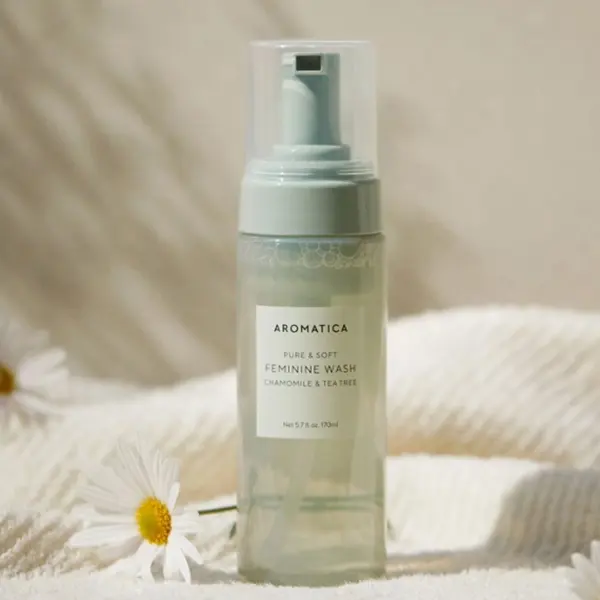 AROMATICA Pure and Soft Feminine Wash Chamomile and Tee Tree 170ml
