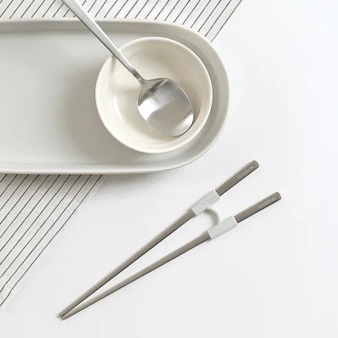 Takgaon Kids Spoon and Chopsticks Set - Image 2
