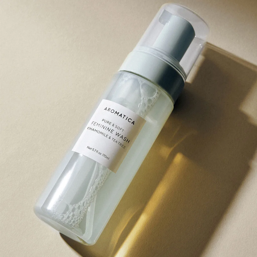 AROMATICA Pure and Soft Feminine Wash Chamomile and Tee Tree 170ml - Image 2