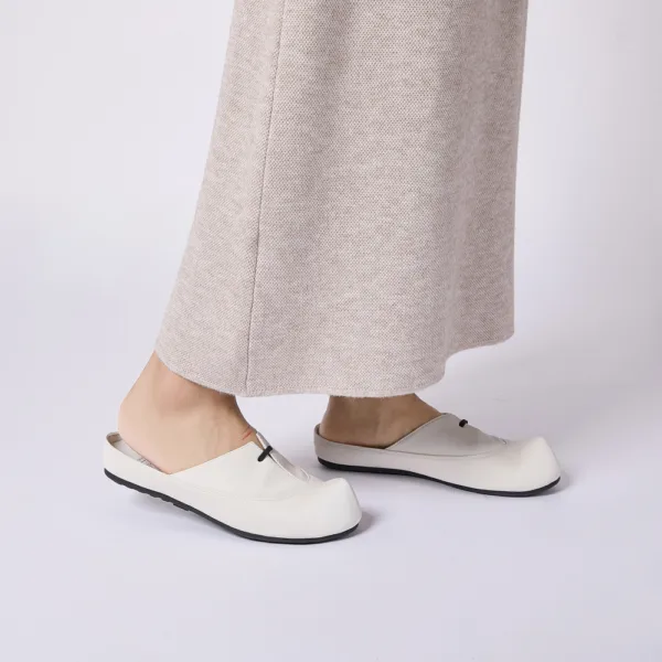 Hanboksin Mule Slipper (Leeseul X Hanboksin Collaboration)