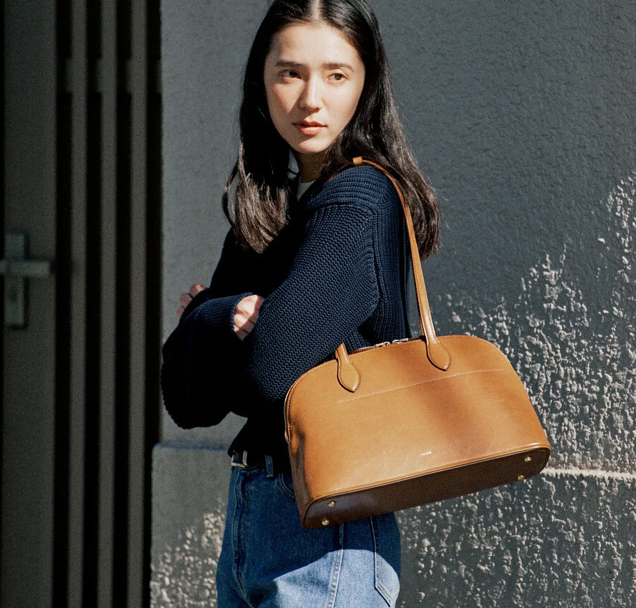 HERVE Mare Bag - Exclusive Cow Leather Shoulder Bag - Image 4