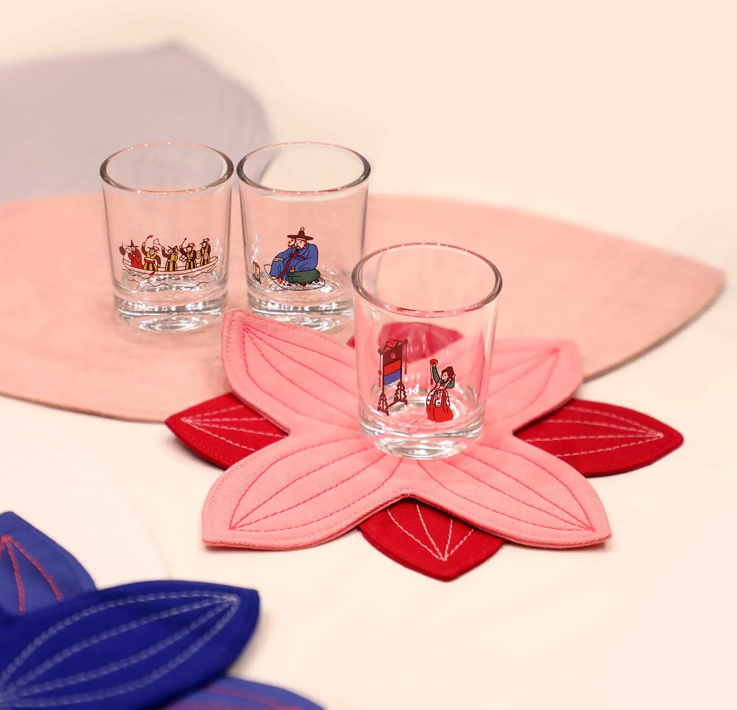 Glass Set Detail 9
