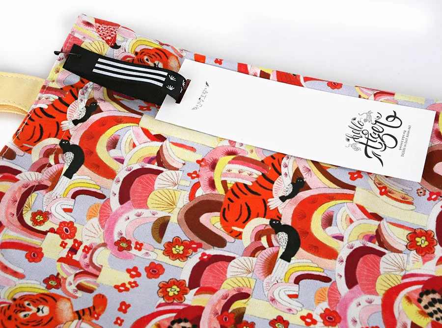 National Museum of Korea Red Tiger Canvas Eco Bag - Traditional Korean Folk Art Muts - Image 3