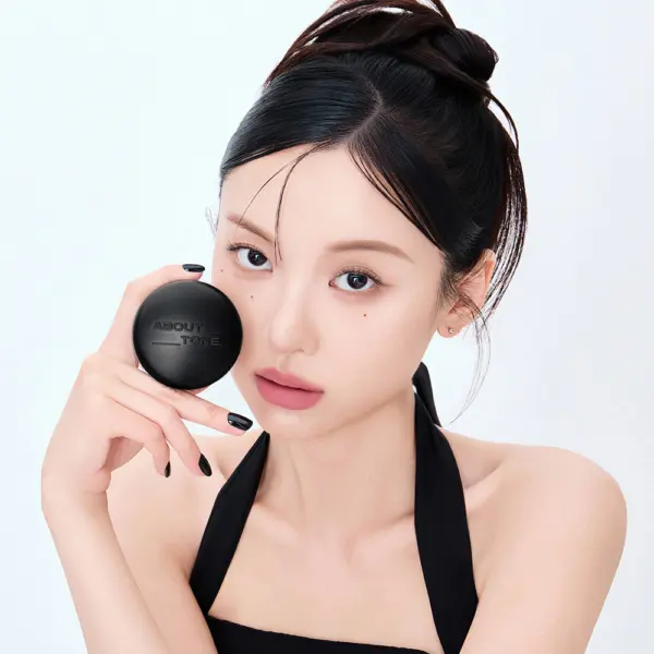About Tone Blur Powder Pact 9g