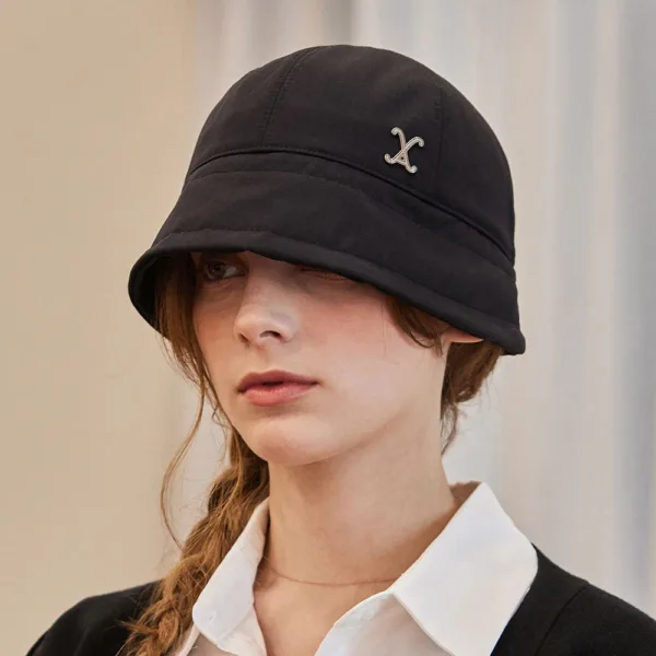 VARZAR VA Curved Stud Nylon Bonnet Hat Black