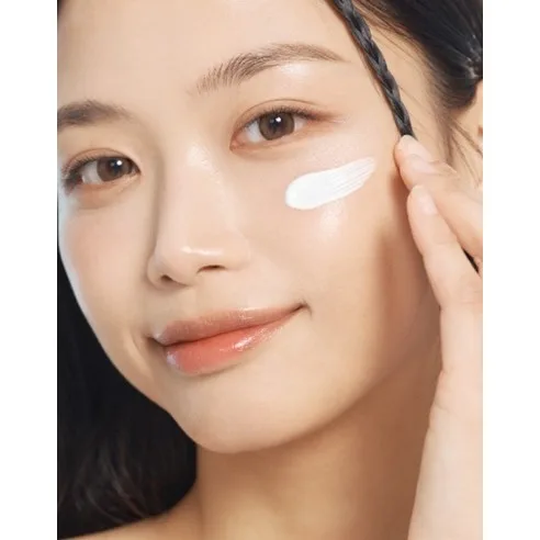 RE:NK Aqua Radiance Sun Vit Cream SPF50+ PA++++ 50ml - Image 4