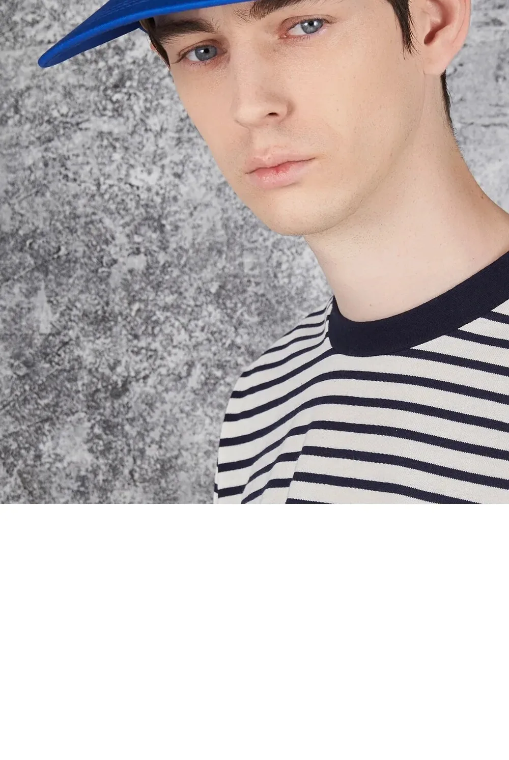 VARZAR Ordinary Oversized Cotton Ball Cap Blue Detail