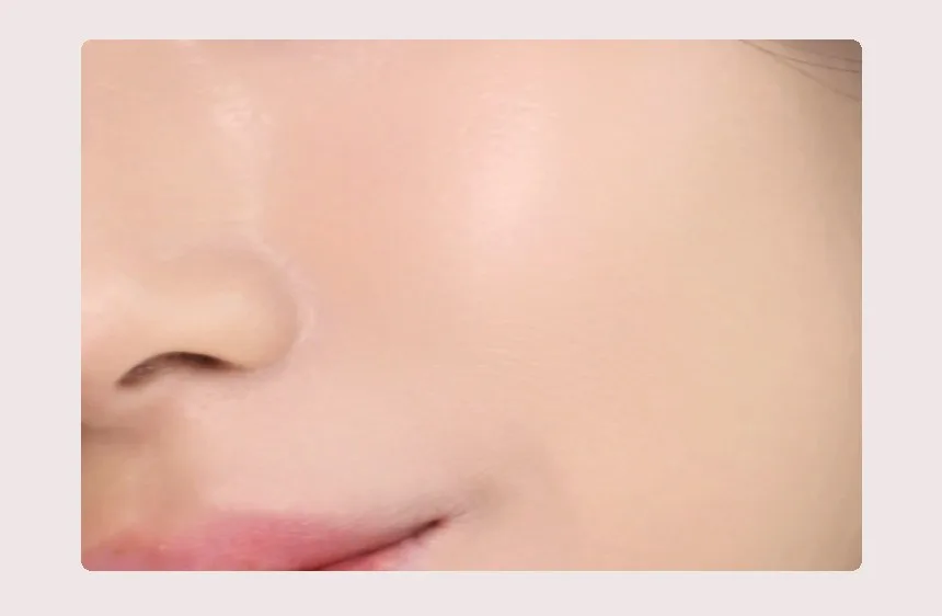 VNA Beauty Long Wear Radiant Cushion Foundation 12g - 01 Fair Ivory Detail