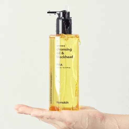 Hanskin Cleansing Oil & Blackhead PHA 200ml - Image 2