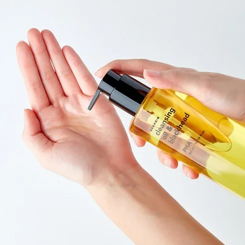 Hanskin Cleansing Oil & Blackhead PHA 200ml - Image 4