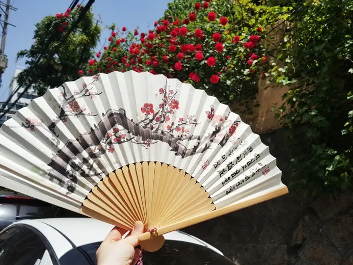 Korean Traditional Jeonju Hapjukseon Bamboo Fan, Plum Blossom Ink Painting Design, 1 Piece Detail