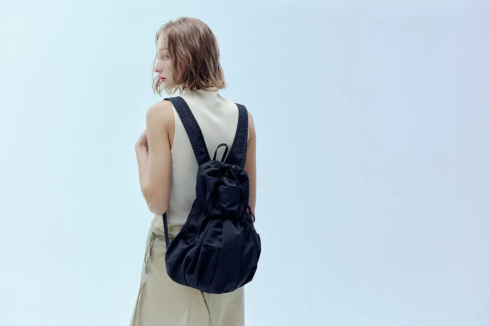 ALENE Pleated Drawstring Nylon Backpack 2 Colors Detail