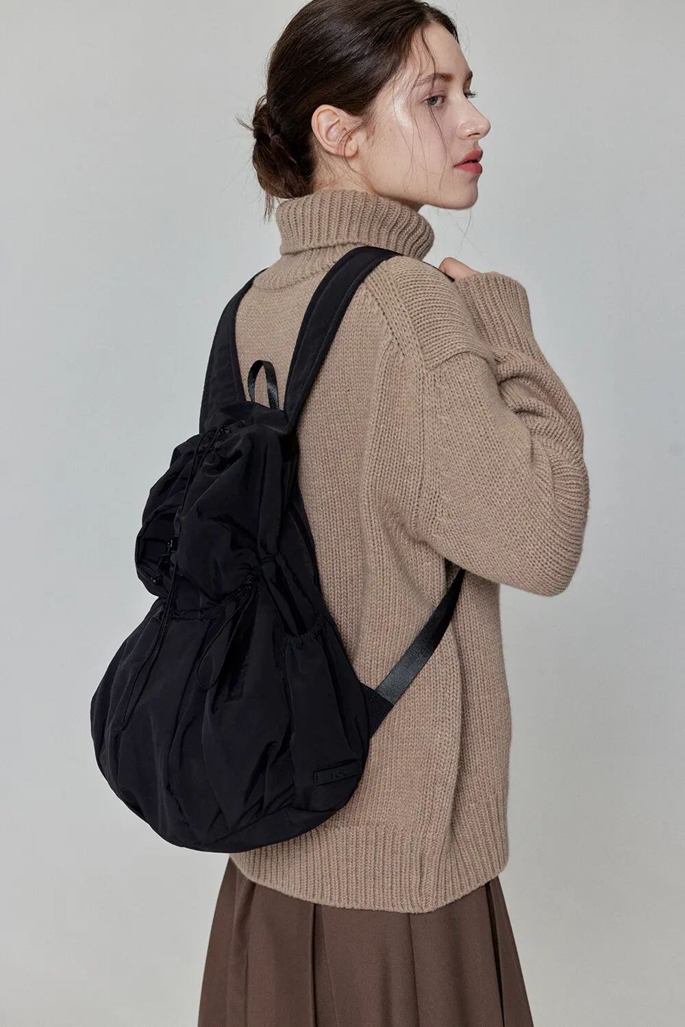 ALENE Pleated Drawstring Nylon Backpack 2 Colors Detail