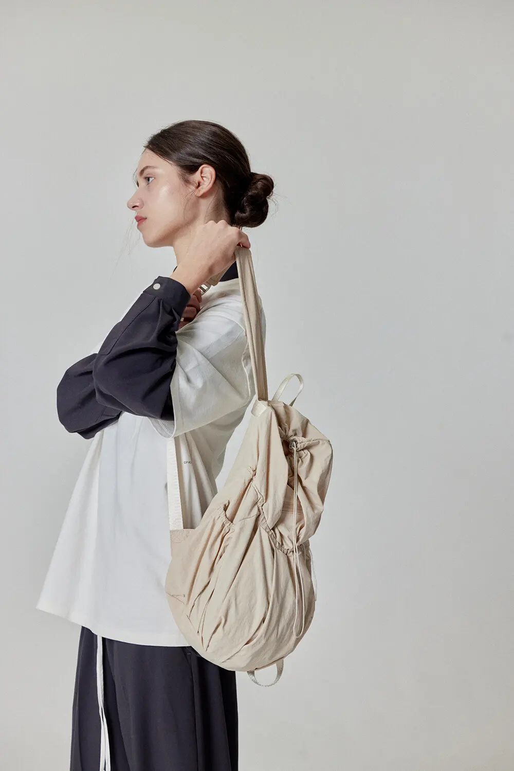 ALENE Pleated Drawstring Nylon Backpack 2 Colors Detail