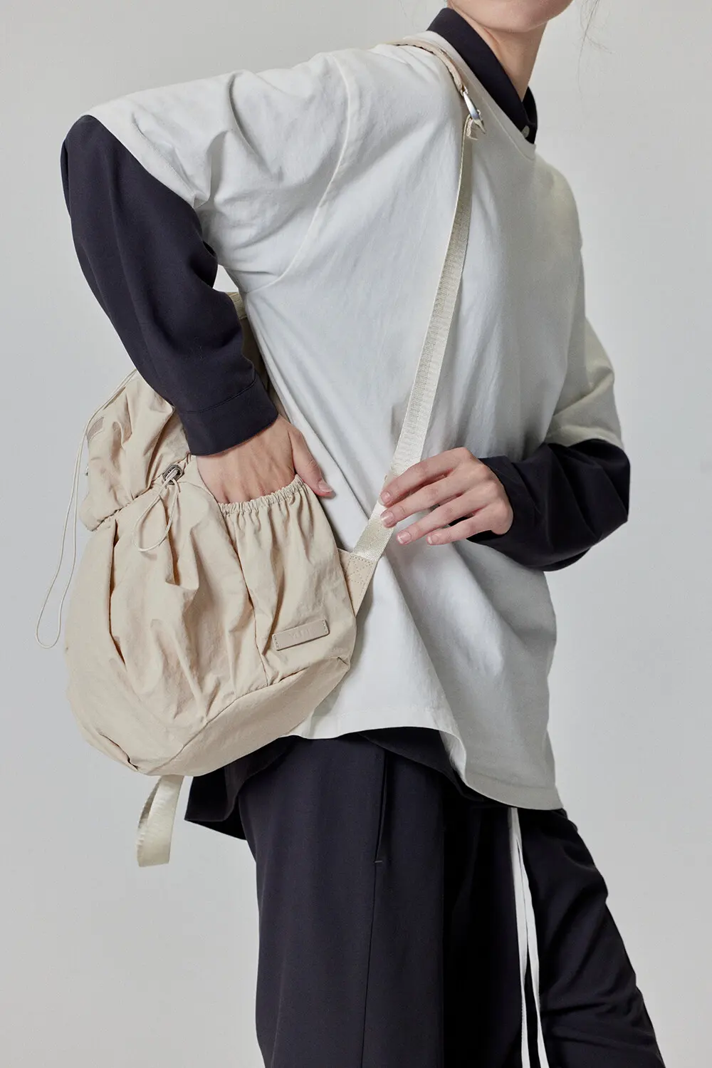 ALENE Pleated Drawstring Nylon Backpack 2 Colors Detail