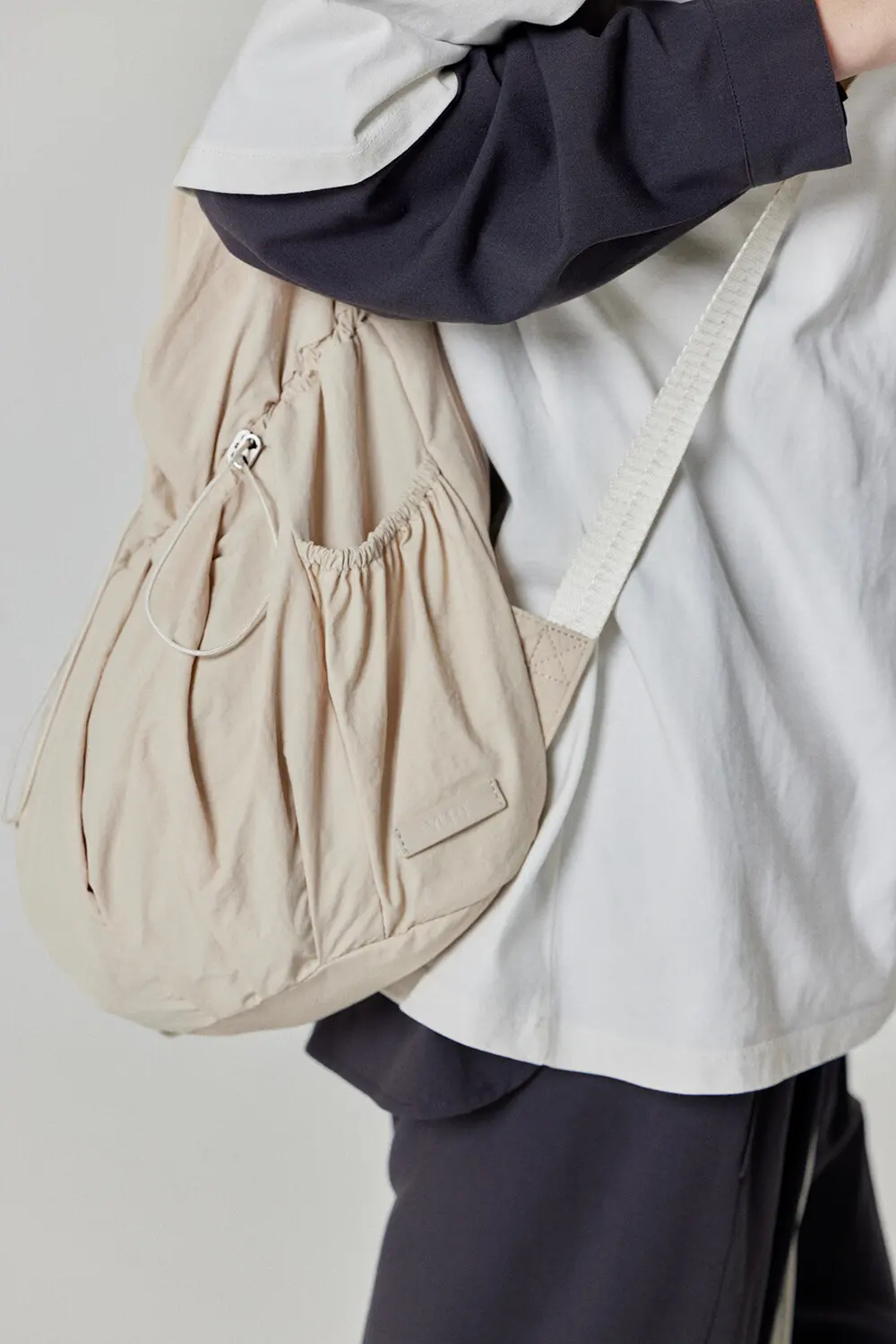 ALENE Pleated Drawstring Nylon Backpack 2 Colors Detail