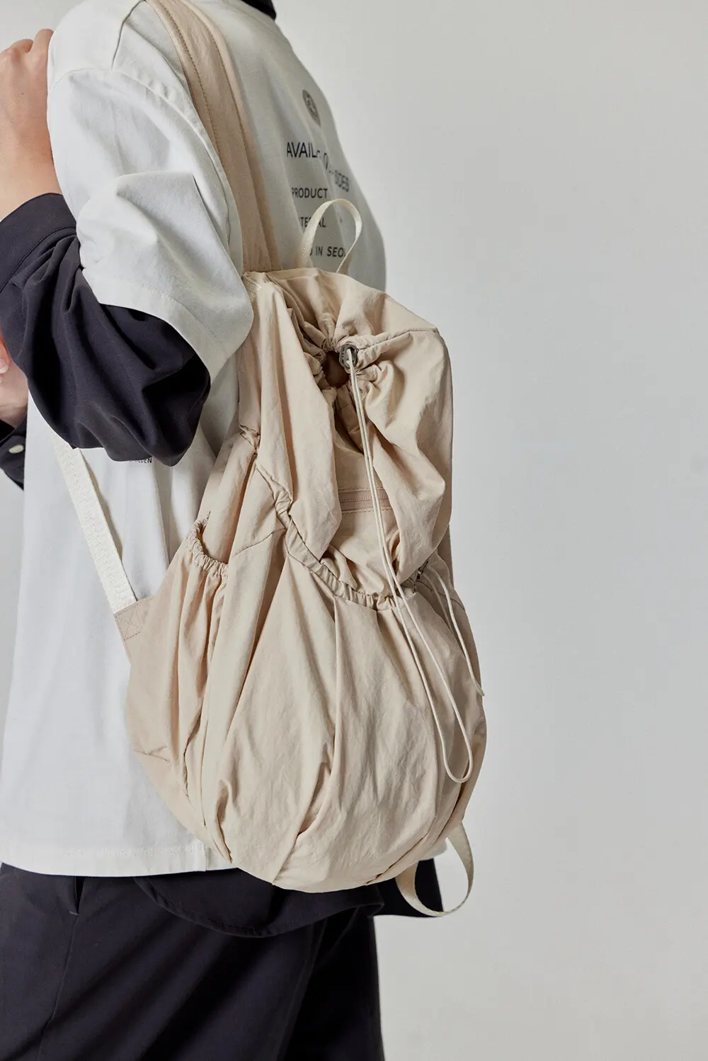 ALENE Pleated Drawstring Nylon Backpack 2 Colors Detail