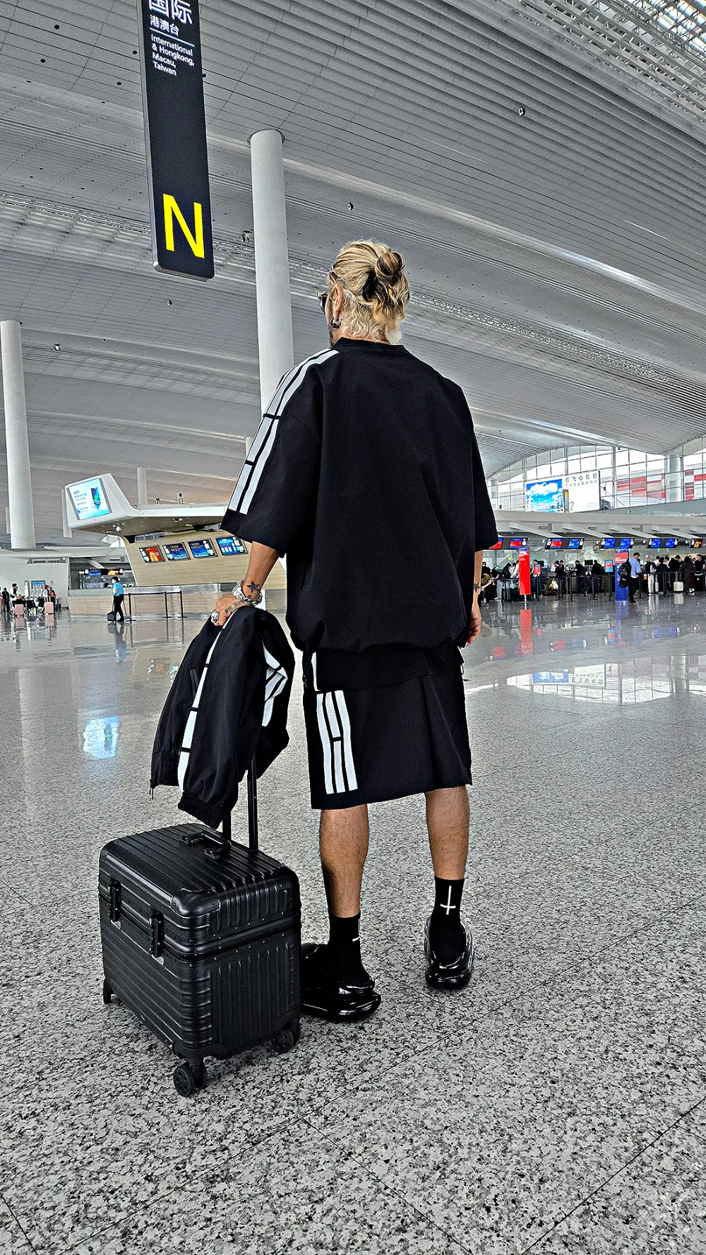 ByTheR Korean Flag Reflective Short Sleeve T-Shirt Black Detail